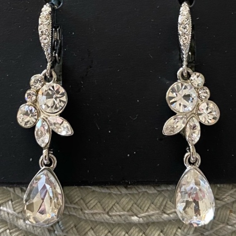NWT Givenchy bridal/formal crystal pierced earrings with lever backs - Picture 3 of 5